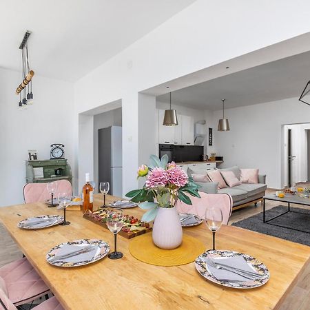 Amazing Apartment In Rijeka With Wifi Exterior foto