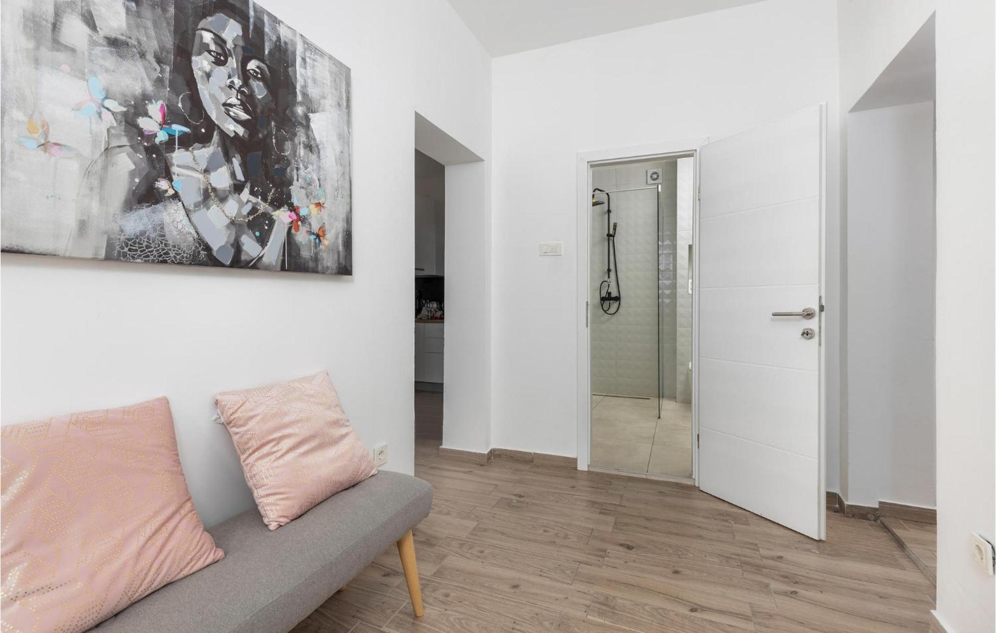 Amazing Apartment In Rijeka With Wifi Exterior foto