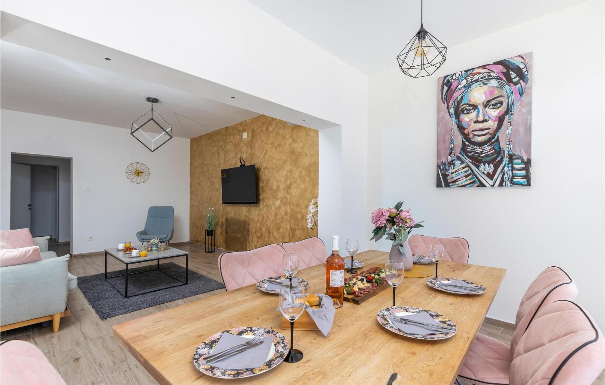Amazing Apartment In Rijeka With Wifi Exterior foto