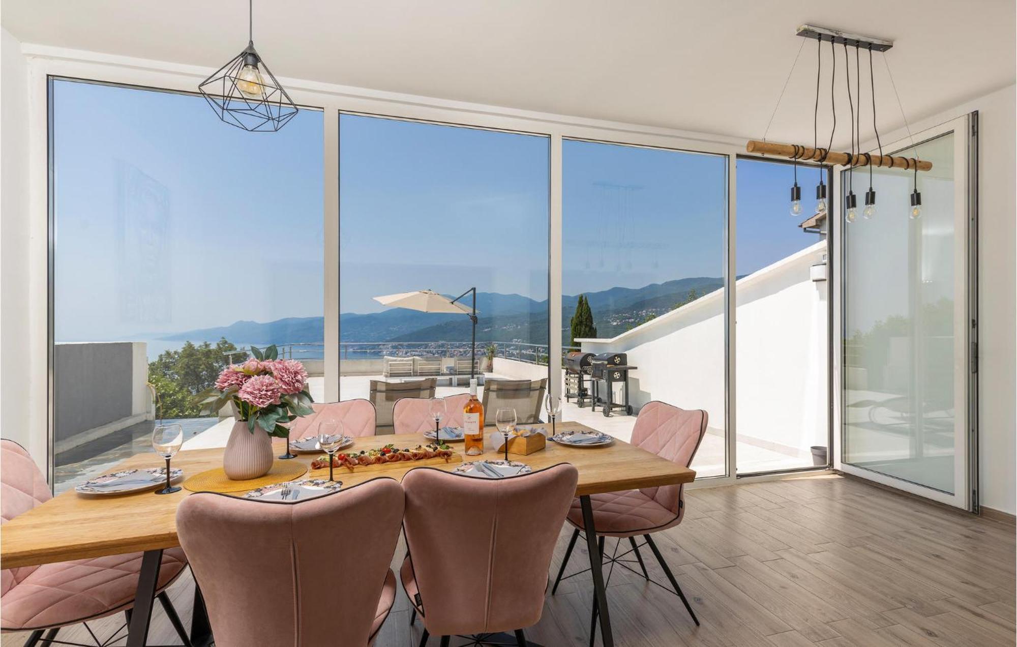 Amazing Apartment In Rijeka With Wifi Exterior foto