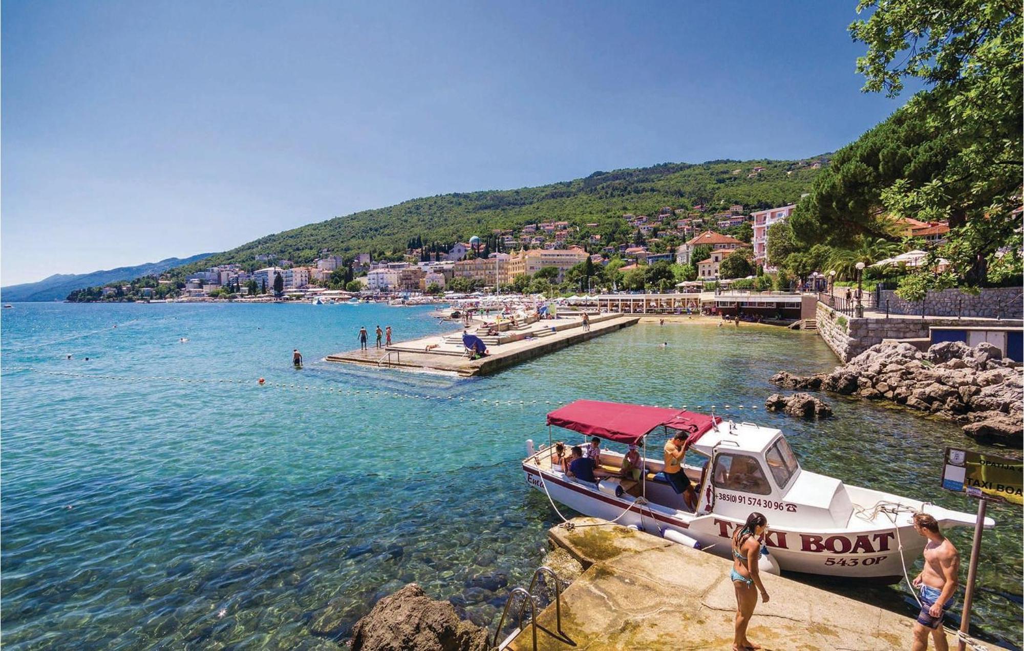 Amazing Apartment In Rijeka With Wifi Exterior foto