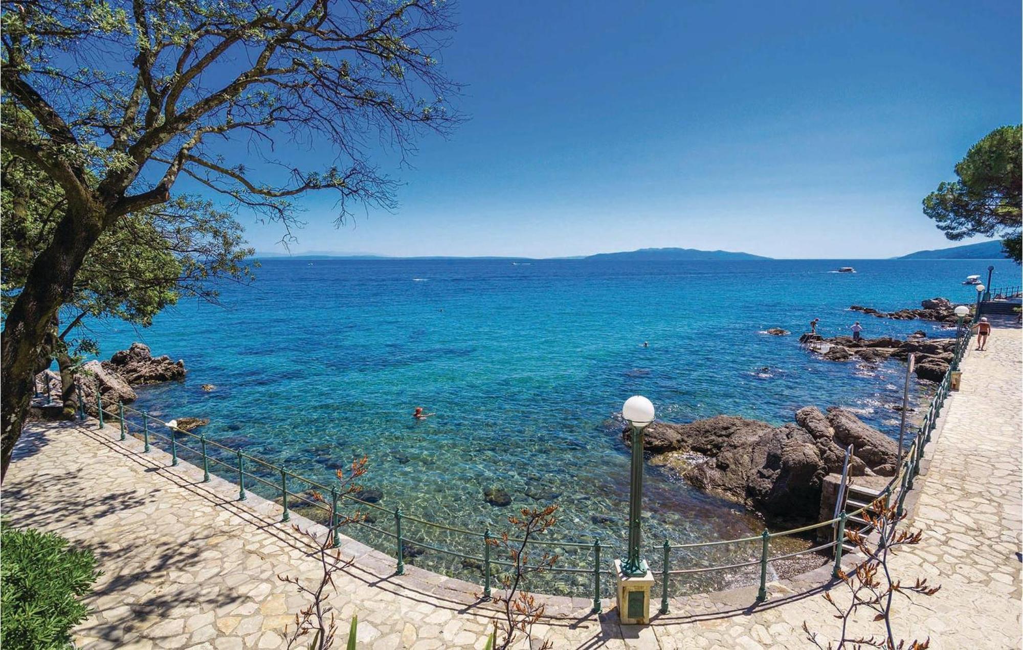 Amazing Apartment In Rijeka With Wifi Exterior foto